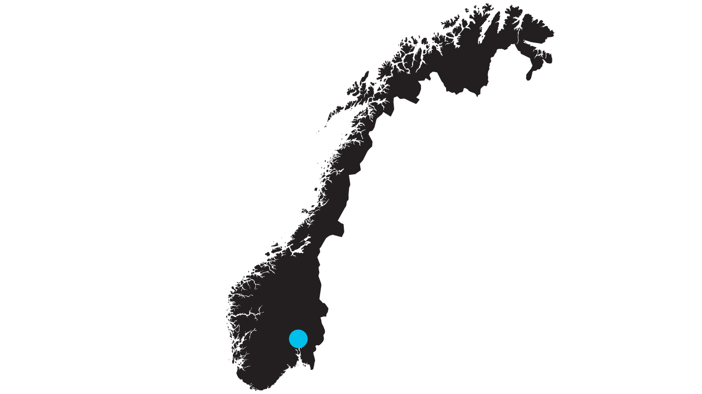 Esboço de um mapa da Noruega com uma marca sobre a localização de Oslo