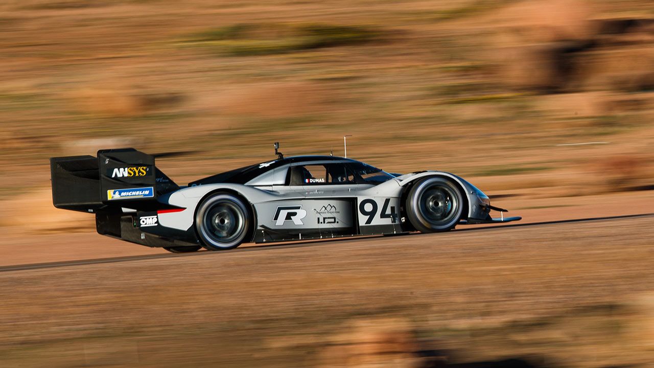 O desempenho recordista do Volkswagen ID.R no Pikes Peak Hill Climb 2018