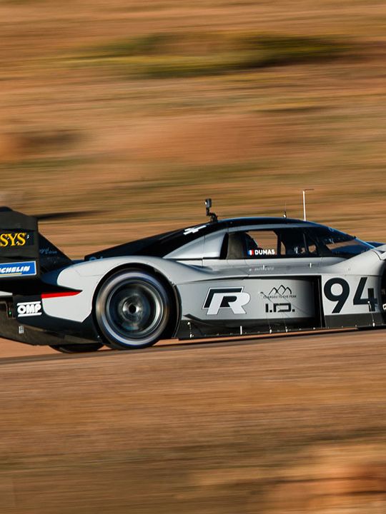 O desempenho recordista do Volkswagen ID.R no Pikes Peak Hill Climb 2018